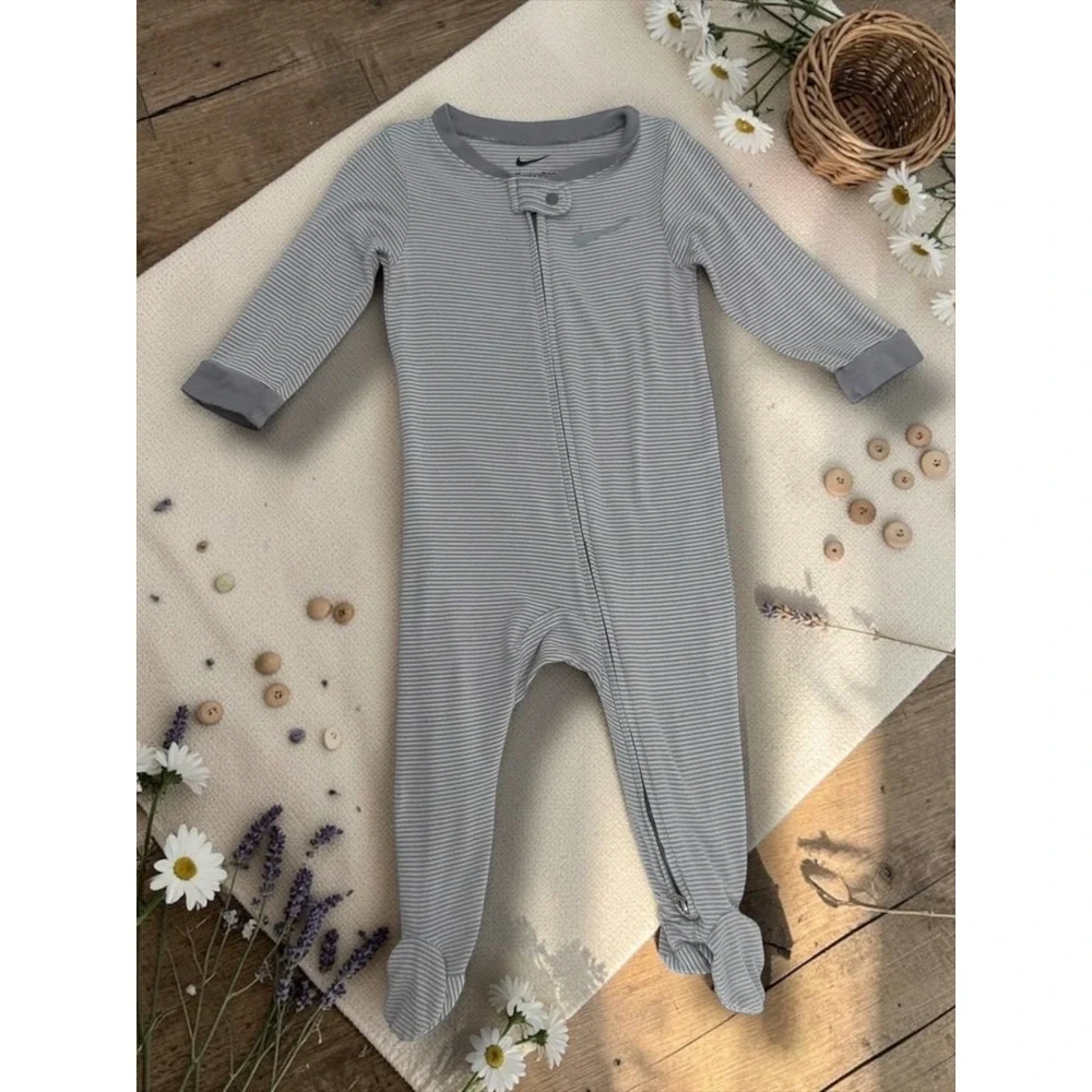 Nike Striped Viscose Blend Footed Zipper Sleeper Gray 9M